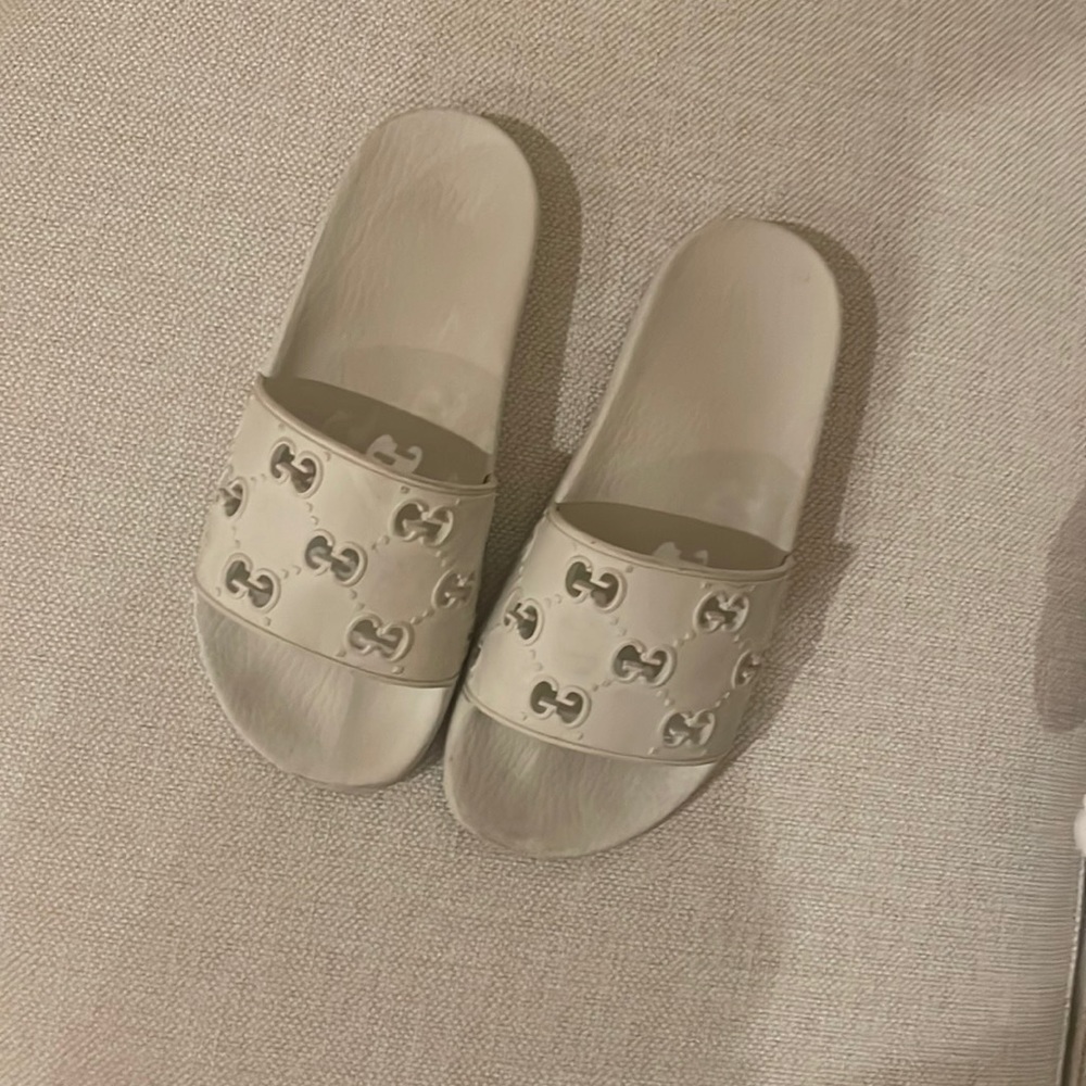 Gucci slides